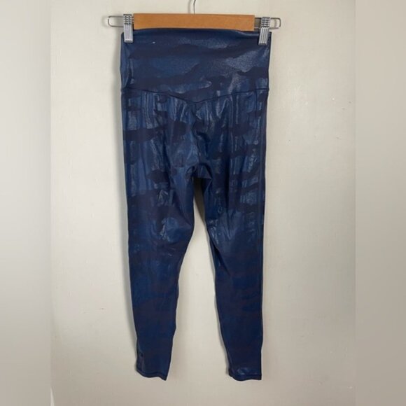 Aerie by offline blue metallic camo high rise 7/8 leggings small - Picture 2 of 9